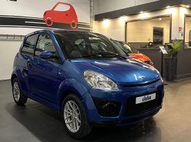 Ligier Ixo Brommobiel Marine Blue