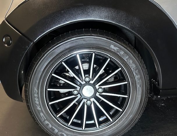 JDM Xheos Range Rover Brommobiel•2016•18.334 km•Nieuwstaat• vol